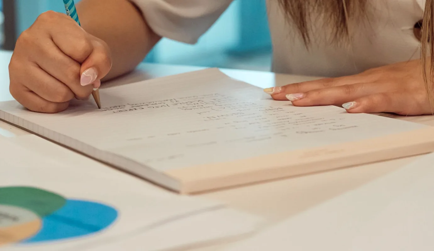 Sjekkliste før du velger kurs i programidentitet og tone